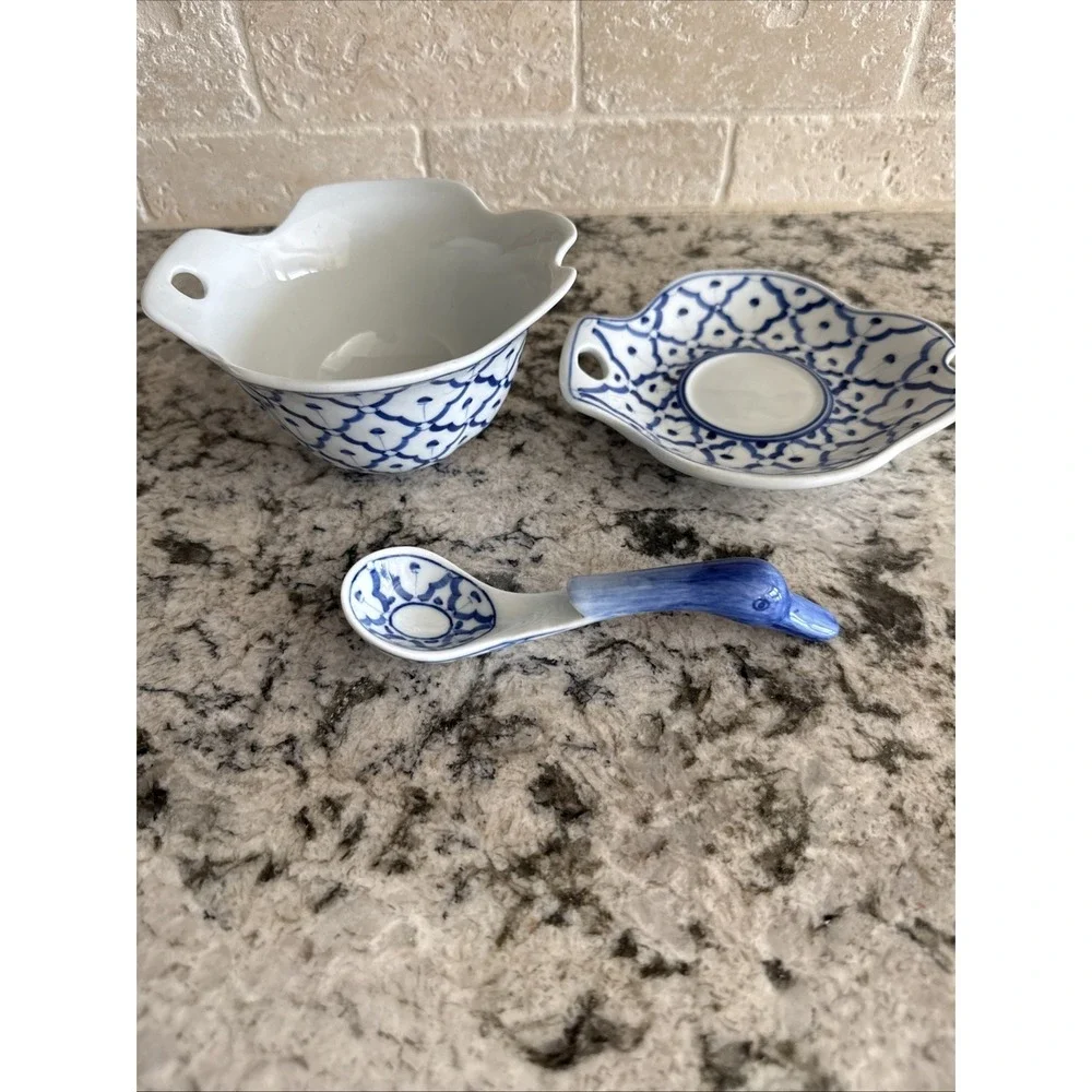 Unique Blue And White Sugar/Creamer Set With Duck Shaped Spoon